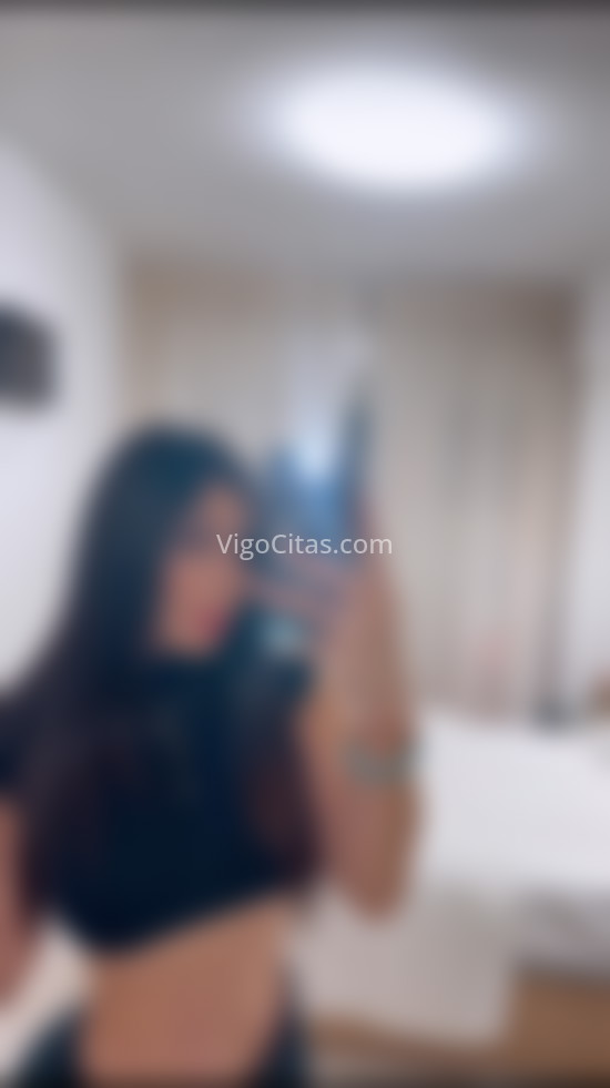 Mia, colombiana de 25 años. 602453878. Citas en VIGO, VIGO. www.vigocitas.com.