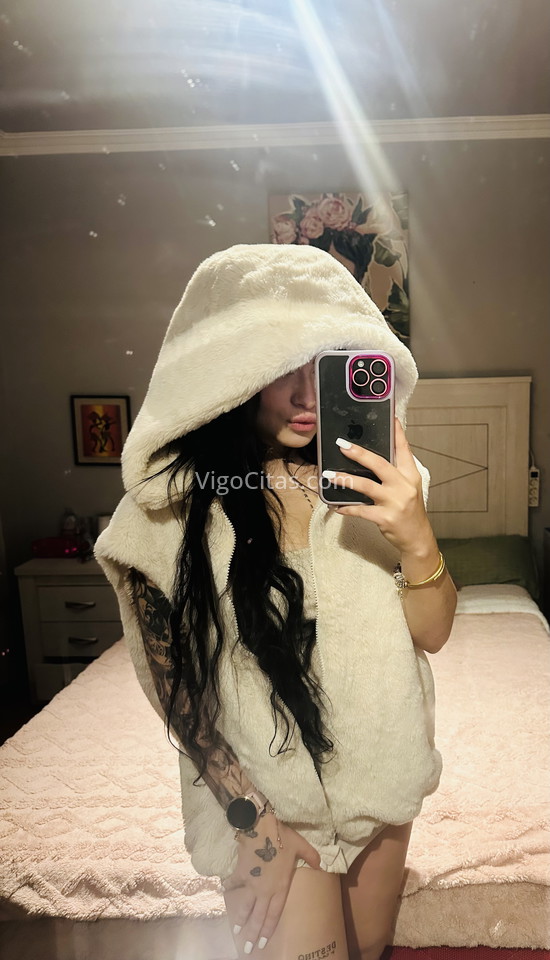 Sabrina, jovencita colombiana . 613226440. Citas en VIGO, VIGO. www.vigocitas.com.