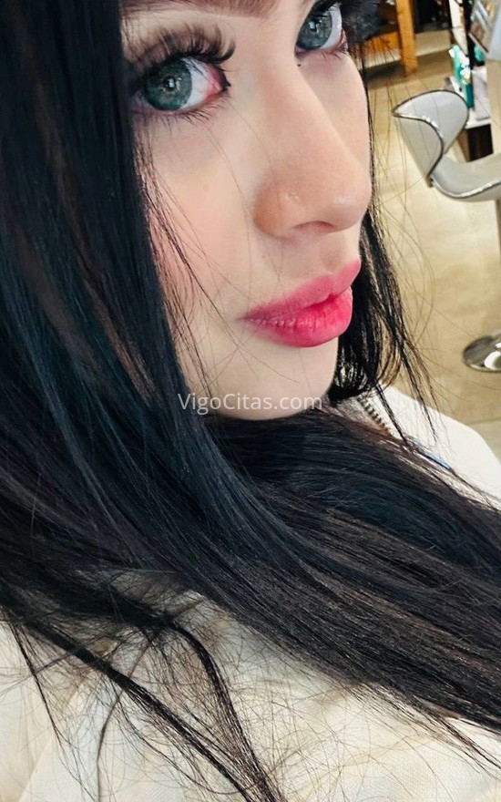 Sabrina, jovencita colombiana . 613226440. Citas en VIGO, VIGO. www.vigocitas.com.