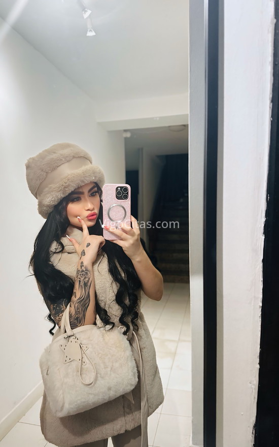 Sabrina, jovencita colombiana . 613226440. Citas en VIGO, VIGO. www.vigocitas.com.