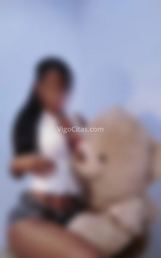 Mia, jovencita latina. 611355089. Citas en VIGO, VIGO. www.vigocitas.com.