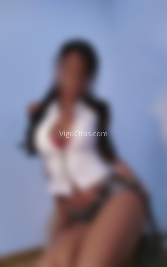 Mia, jovencita latina. 611355089. Citas en VIGO, VIGO. www.vigocitas.com.