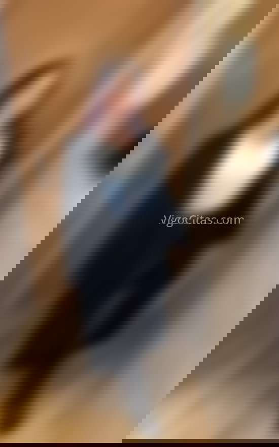 Coral, joven latina. 604803389. Citas en VIGO, VIGO. www.vigocitas.com.