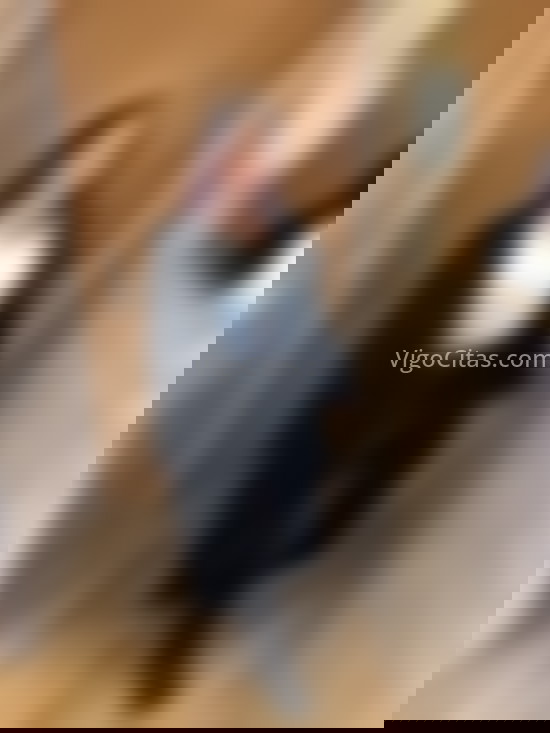 Coral, joven latina. 604803389. Citas en VIGO, VIGO. www.vigocitas.com.