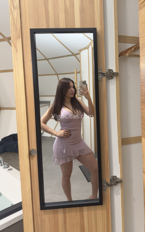 Valentina, latina 22 años. 632954622. Citas en VIGO, VIGO. www.vigocitas.com.