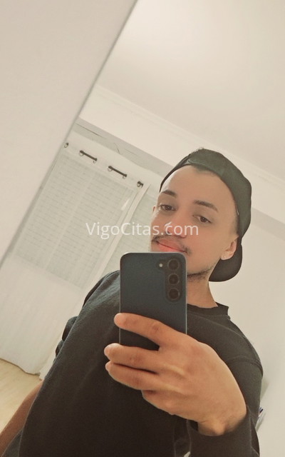 Diego. 692855000. Citas en VIGO, VIGO. www.vigocitas.com.