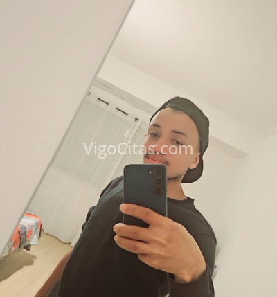 Diego. 692855000. Citas en VIGO, VIGO. www.vigocitas.com.
