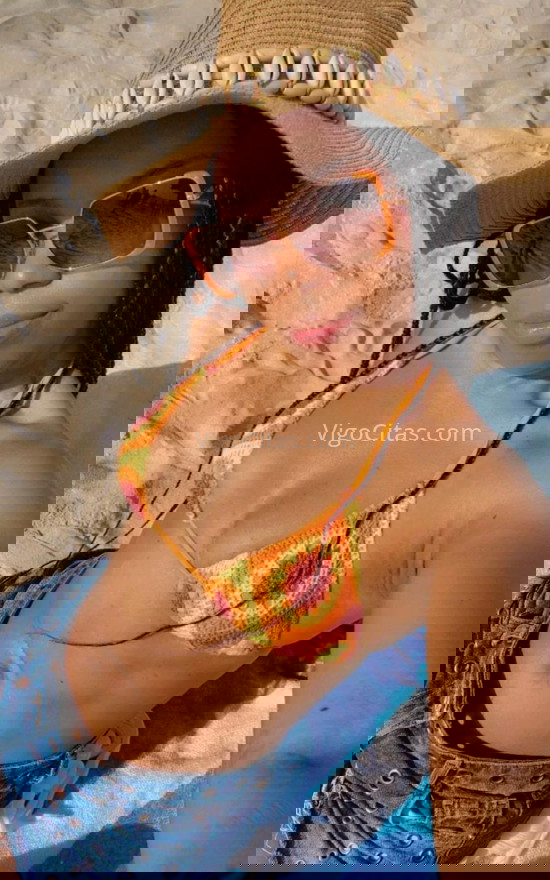 Catalina, morena colombiana . 654783283. Citas en VIGO, VIGO. www.vigocitas.com.