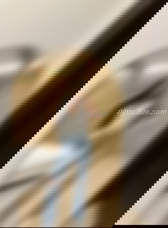 Katy, jovencita latina. 697708396. Citas en VIGO, VIGO. www.vigocitas.com.