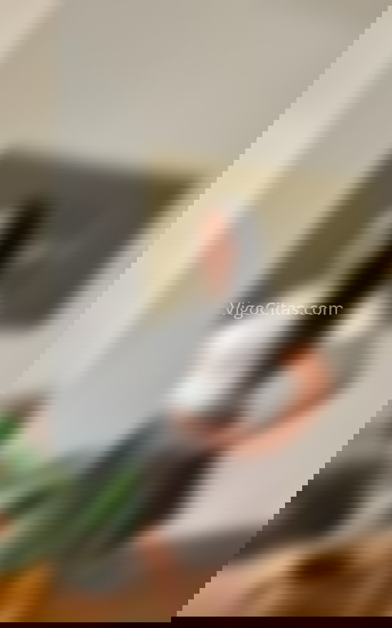 Naty, colombiana encantadora. 614459143. Citas en VIGO, VIGO. www.vigocitas.com.