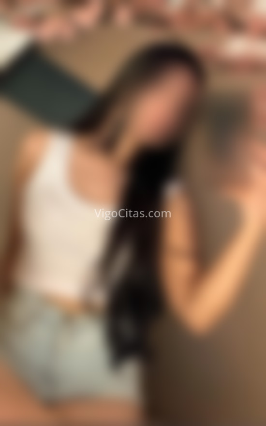 Recién llegada, latina dulce y simpática. 632947622. Citas en VIGO, VIGO. www.vigocitas.com.