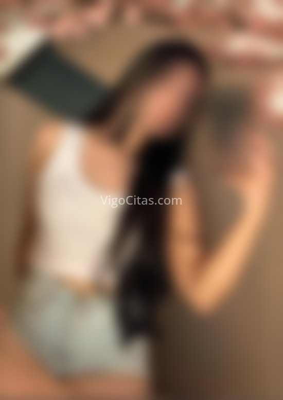 Recién llegada, latina dulce y simpática. 632947622. Citas en VIGO, VIGO. www.vigocitas.com.