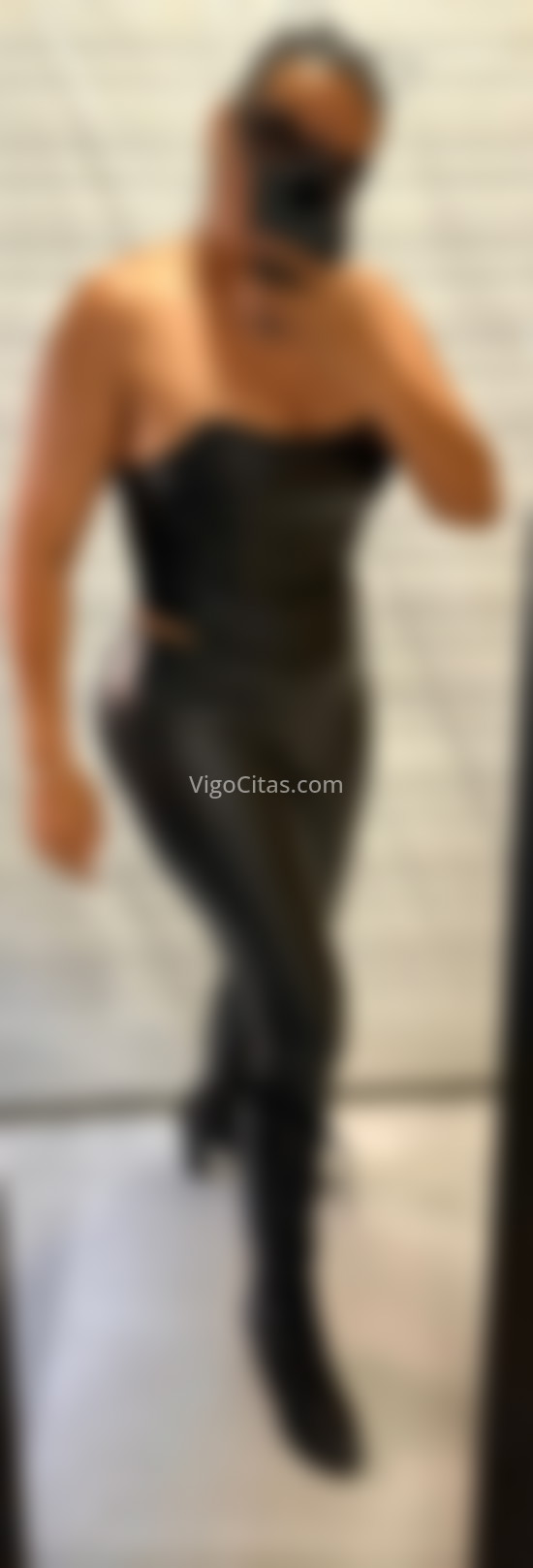 Andrea, latina recién llegada . 633335476. Citas en VIGO, VIGO. www.vigocitas.com.