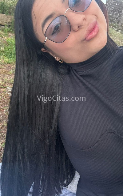 Isa, dulce colombiana recién llegada. 613353218. Citas en VIGO, VIGO. www.vigocitas.com.