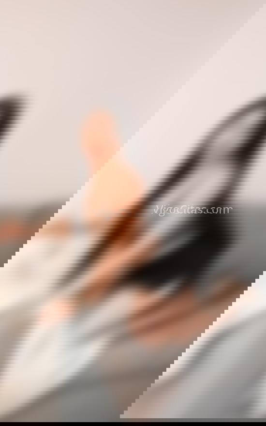 Paola. chica brasileña soñadora. 607383834. Citas en VIGO, VIGO. www.vigocitas.com.