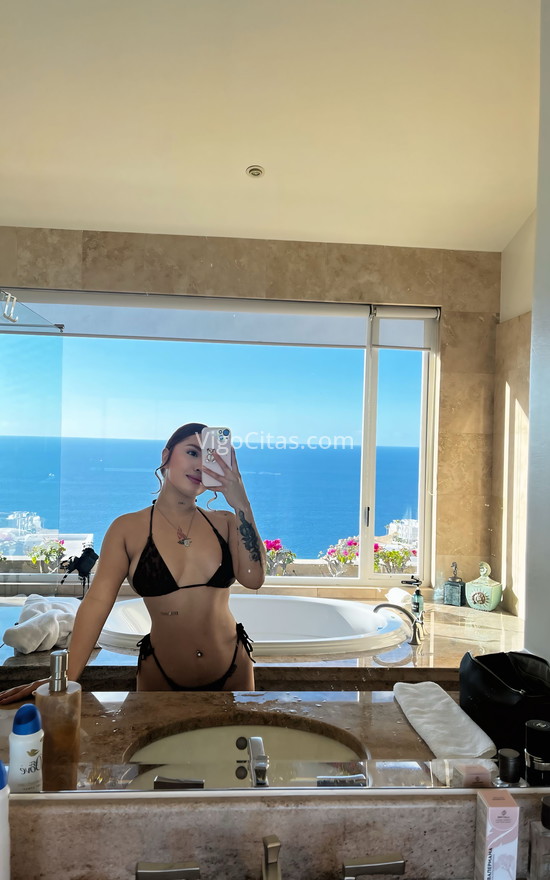 Dulce, colombiana 20 años. 613936172. Citas en VIGO, VIGO. www.vigocitas.com.