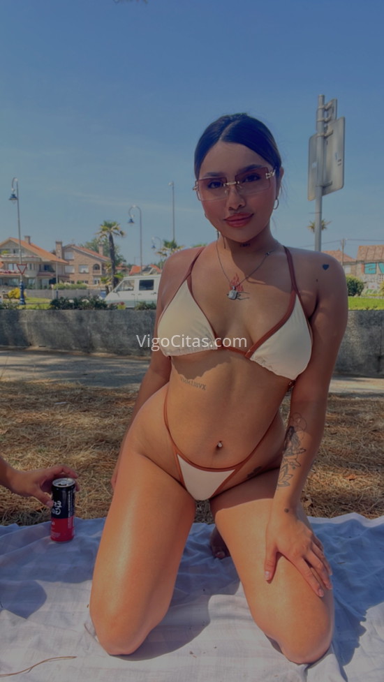 Dulce, colombiana 20 años. 613936172. Citas en VIGO, VIGO. www.vigocitas.com.