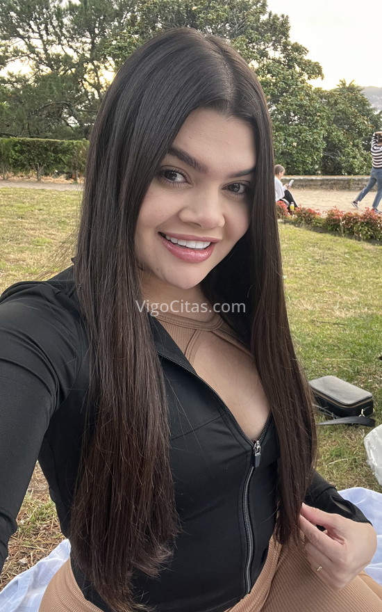 Cloe, hermosa latina recién llegada. 632919384. Citas en VIGO, VIGO. www.vigocitas.com.