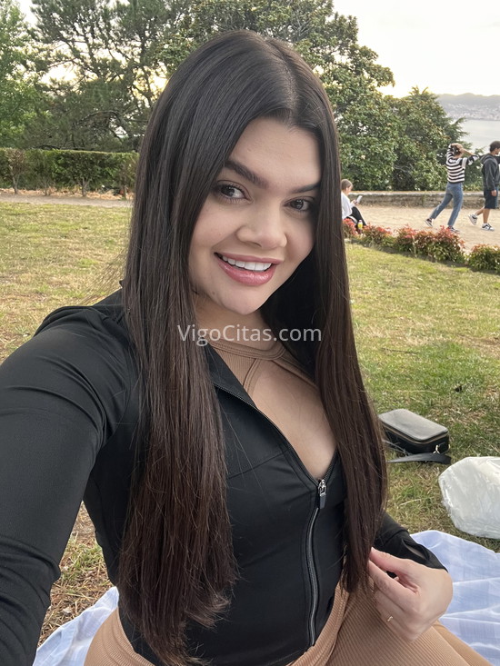 Cloe, hermosa latina recién llegada. 632919384. Citas en VIGO, VIGO. www.vigocitas.com.