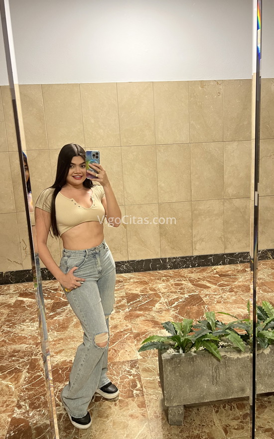 Cloe, hermosa latina recién llegada. 632919384. Citas en VIGO, VIGO. www.vigocitas.com.