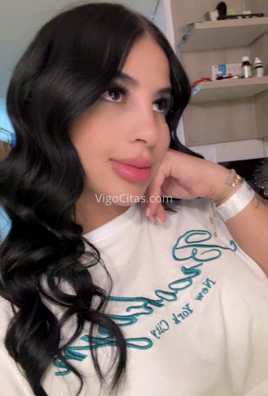 Lucía, hermosa colombiana. 632123340. Citas en VIGO, VIGO. www.vigocitas.com.
