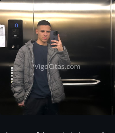 Sebastián . 662632064. Citas en VIGO, VIGO. www.vigocitas.com.