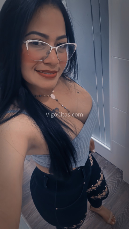 Camila, pelinegra venezolana . 603844707. Citas en VIGO, VIGO. www.vigocitas.com.